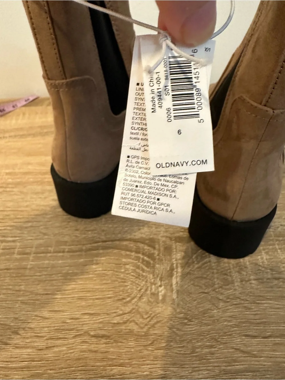 Old Navy Tan Chelsea Ankle Boots NWT Size 6